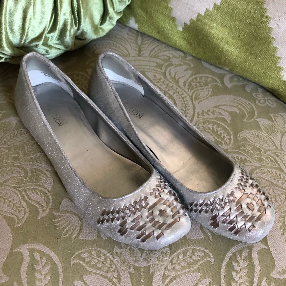 Silver Kenneth Cole flats, size: 6.5